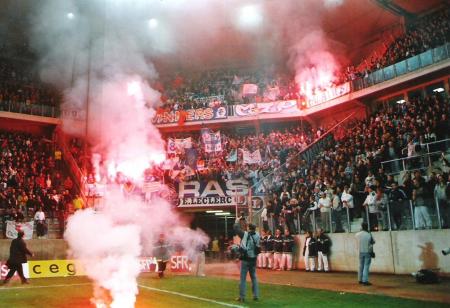 15-SEDAN-OM 03.jpg